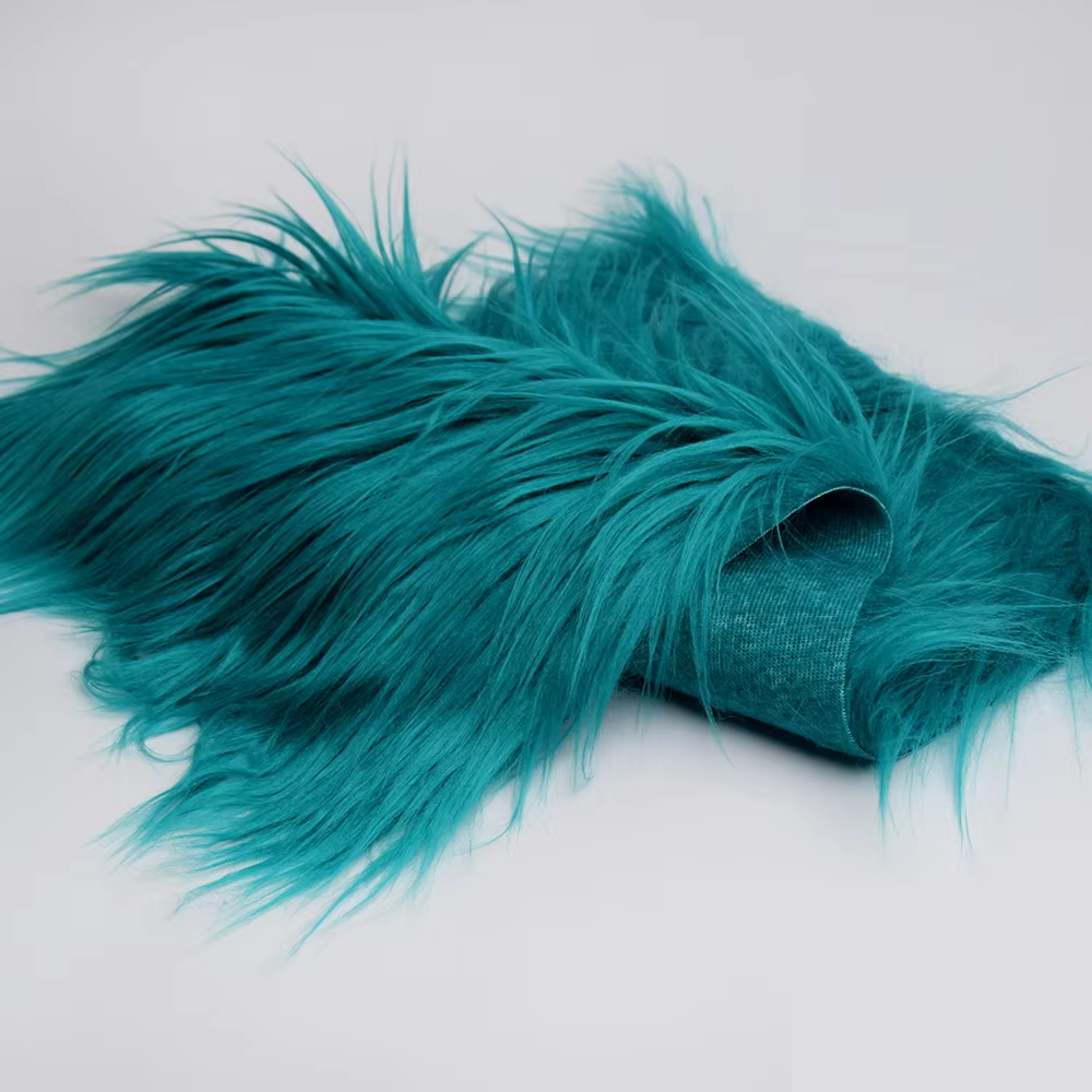 Silken Shag Wintergreen Wolf 8cm Long Pile Fur